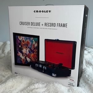 CROSLEY PORTABLE TURNTABLE